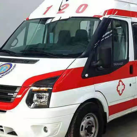 临桂非急救护送病人转院租赁救护车的优缺点对比